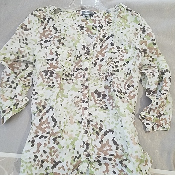 JM Collection Tops - Linen button up blouse